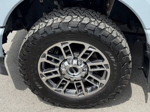 Used 2024 Ford F350 Limited w/ FX4 Off-Road Package AWD/4WD image 50
