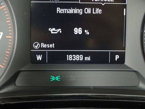 Used 2024 Chevrolet Trax LS image 37