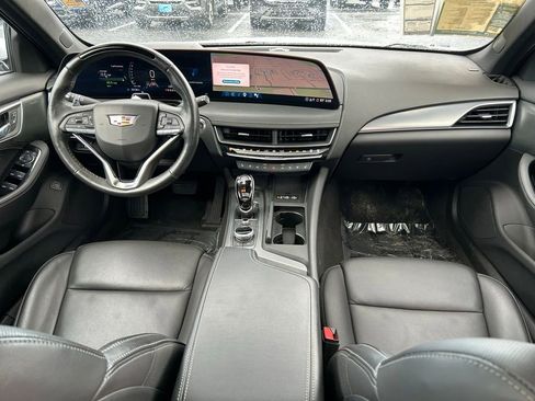 Used 2025 Cadillac CT5 Premium Luxury RWD image 10