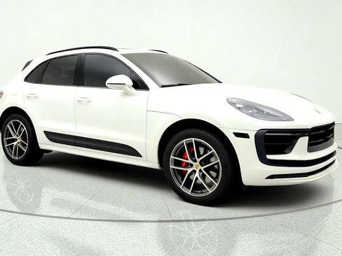 Used 2023 Porsche Macan S w/ Premium Package Plus AWD/4WD image 3