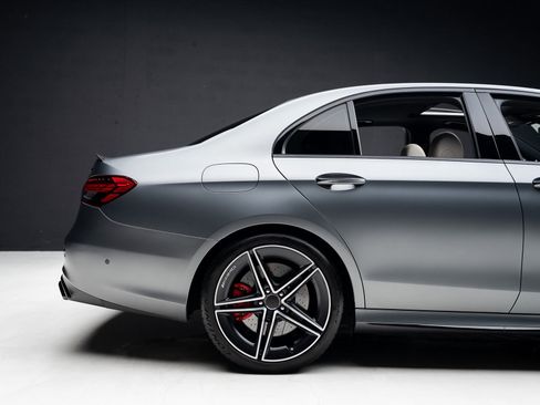 Used 2021 Mercedes-Benz E 63 AMG S image 40