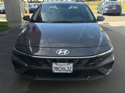 Used 2024 Hyundai Elantra SEL FWD image 20