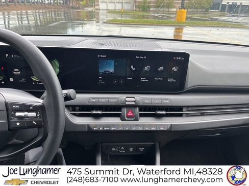 Used 2025 Kia K4 FWD image 12