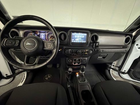 Used 2022 Jeep Wrangler Unlimited Sport AWD/4WD image 17