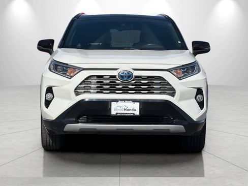 Used 2019 Toyota RAV4 XSE w/ Carpet Mat Package image 10