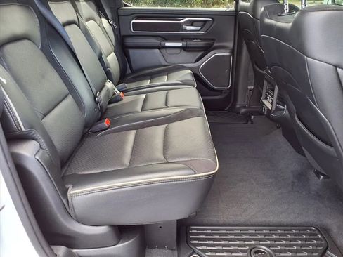 Used 2021 RAM 1500 Laramie image 12