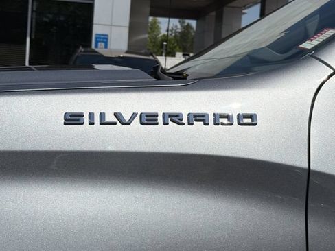 Used 2025 Chevrolet Silverado 1500 LT AWD/4WD image 13