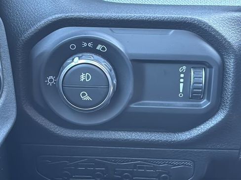 Certified 2024 Jeep Gladiator Sport image 33