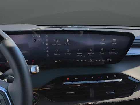 Used 2025 Buick Enclave Avenir w/ Super Cruise Package image 24