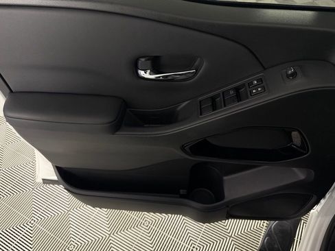 Used 2023 Nissan Frontier SV w/ Midnight Edition Package image 23