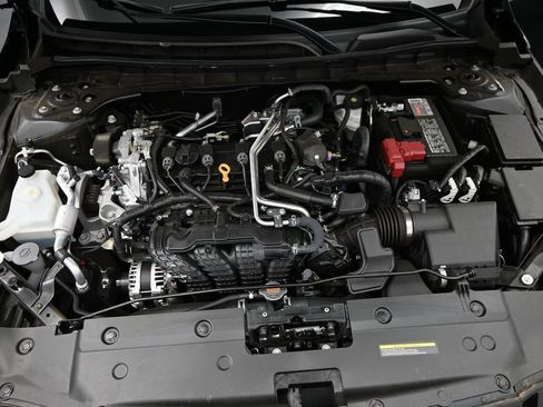 Certified 2025 Nissan Altima 2.5 SR FWD image 28