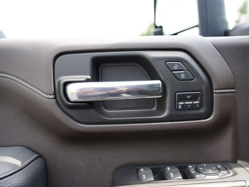 Used 2022 GMC Sierra 2500 Denali image 17