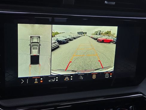 Used 2025 GMC Sierra 1500 AT4 w/ AT4 Premium Package image 21