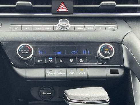 Certified 2024 Hyundai Elantra SEL image 16