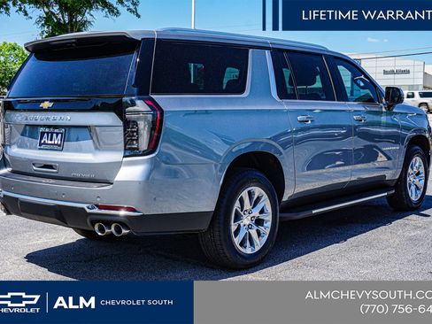 New 2025 Chevrolet Suburban Premier w/ Sun And Tow Package AWD/4WD image 6