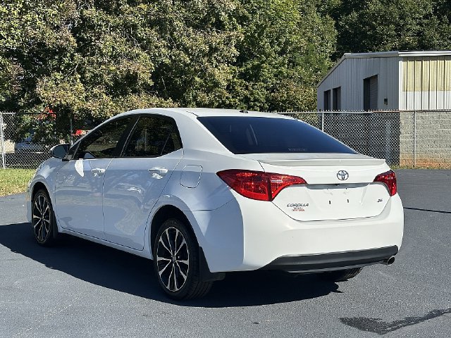 Used 2017 Toyota Corolla SE w/ Carpet Mat Package (TMS) FWD image 5