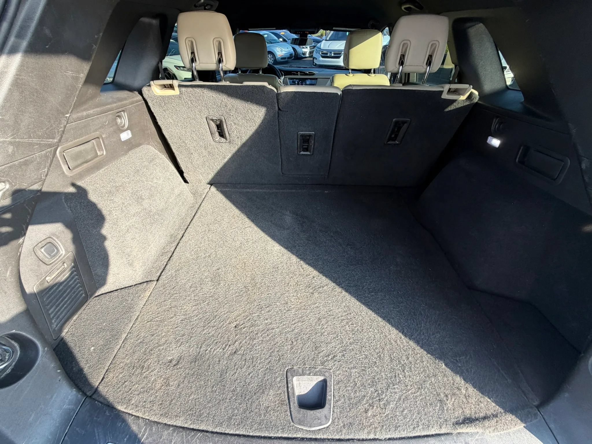 Used 2017 Cadillac XT5 FWD image 39
