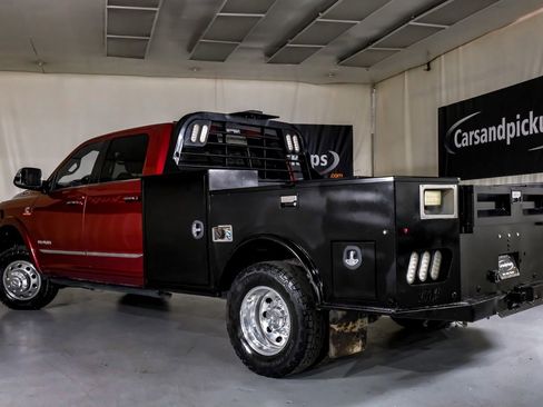 Used 2022 RAM 3500 Limited w/ Towing Technology Group AWD/4WD image 10