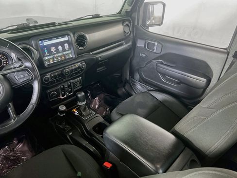 Used 2023 Jeep Gladiator Sport AWD/4WD image 23