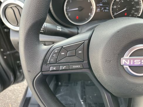 Used 2025 Nissan Versa S w/ S Plus Package image 17