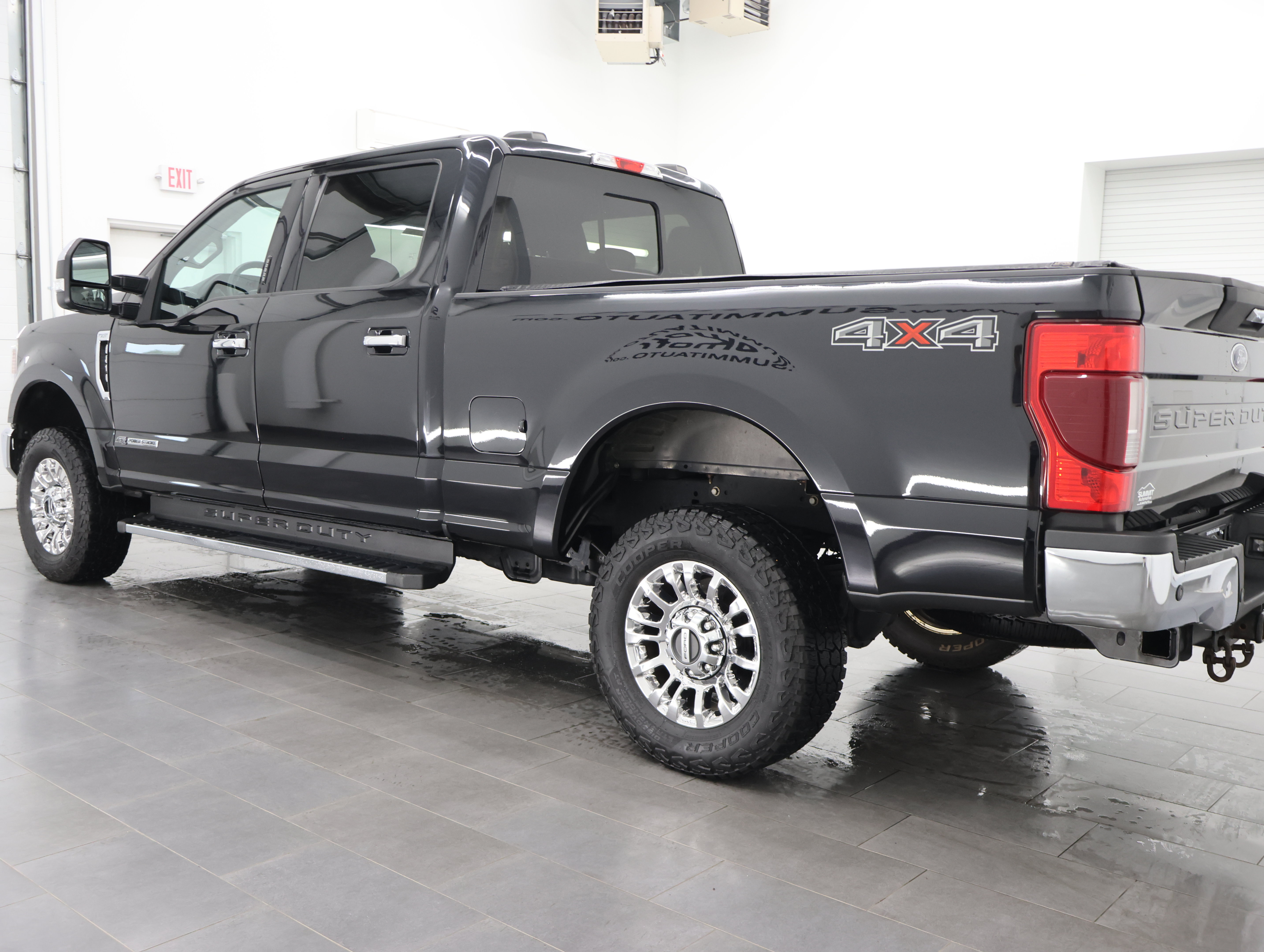 Used 2021 Ford F250 XLT w/ XLT Premium Package AWD/4WD image 6