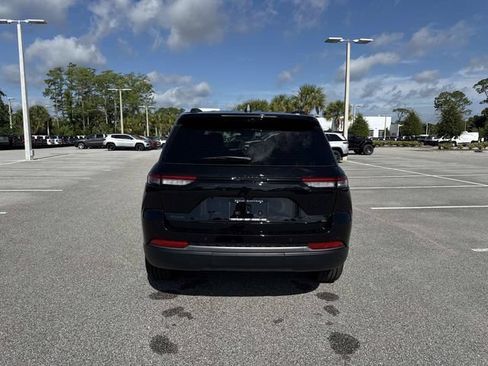 New 2026 Jeep Grand Cherokee Limited AWD/4WD image 4