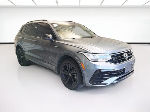Used 2023 Volkswagen Tiguan SE R-Line FWD image 3