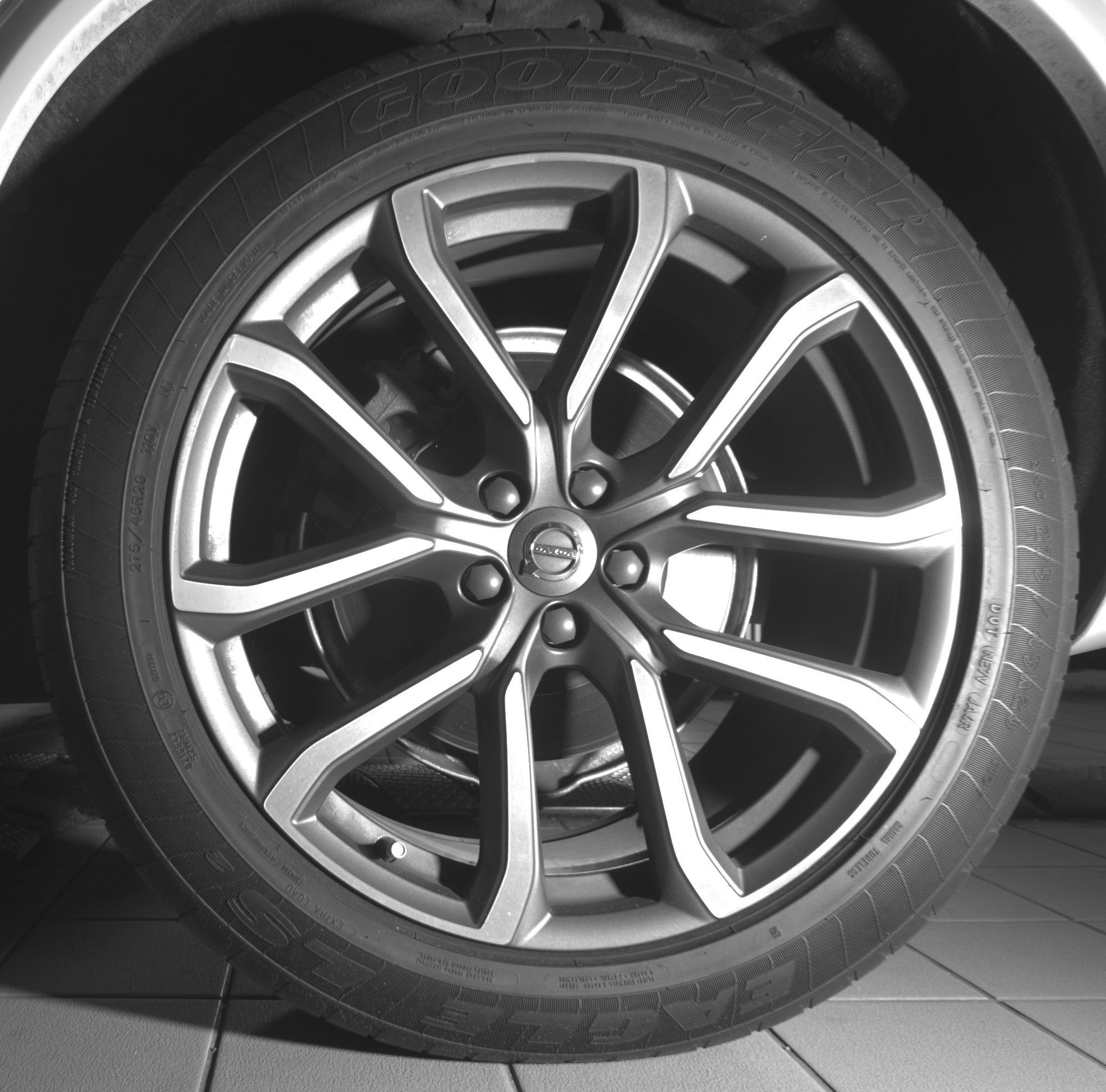 Used 2017 Volvo XC90 T6 Momentum w/ Vision Package AWD/4WD image 28