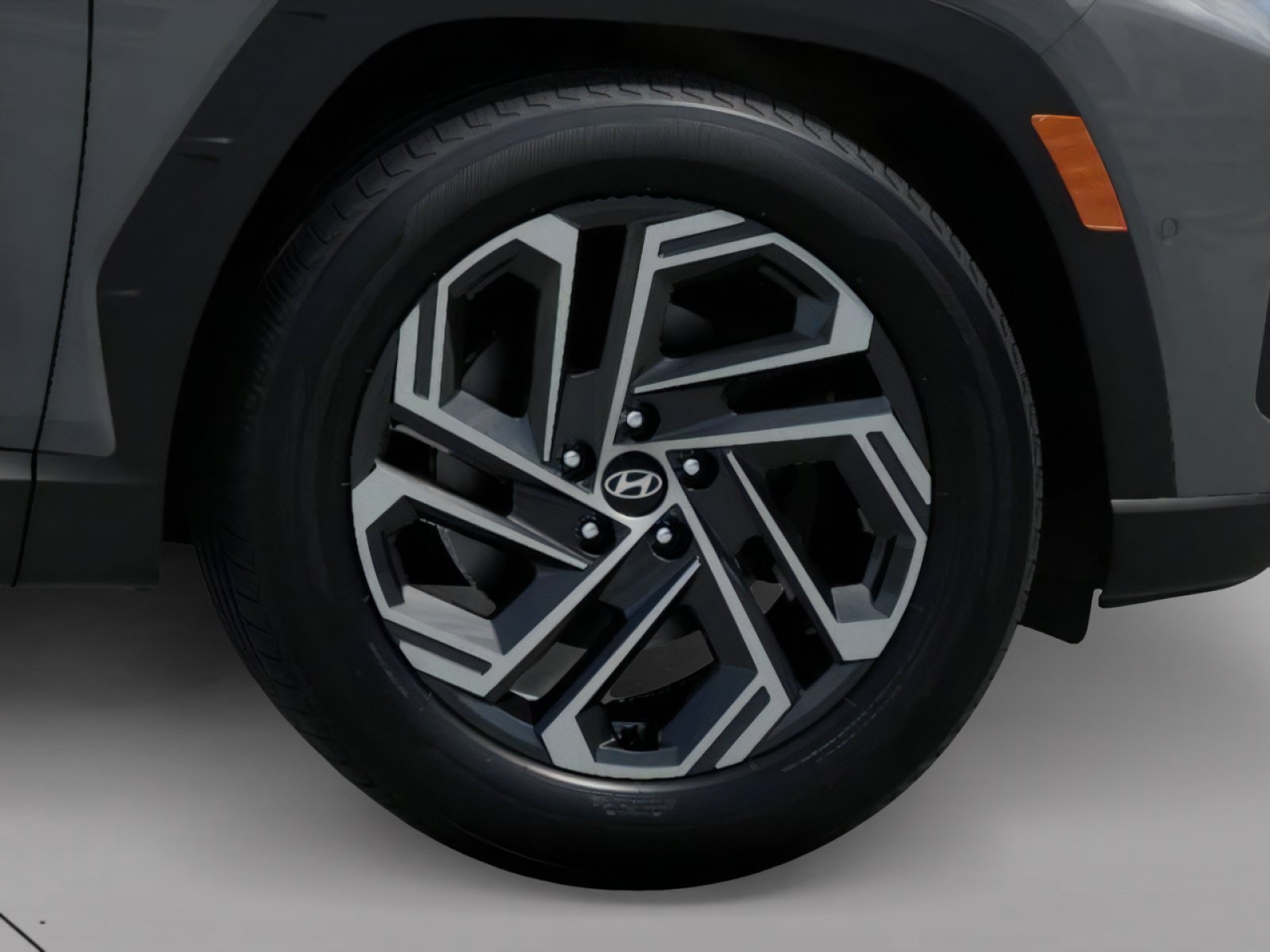 New 2026 Hyundai Tucson Limited FWD image 8