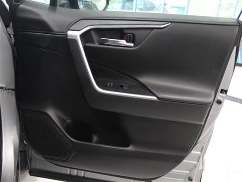 Used 2021 Toyota RAV4 XSE image 63