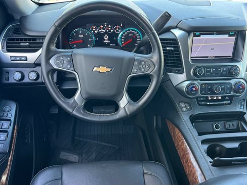 Used 2018 Chevrolet Suburban Premier AWD/4WD image 19