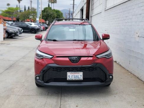 Used 2023 Toyota Corolla Cross XSE w/ Convenience Package image 2