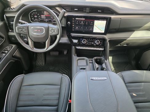 Used 2025 GMC Sierra 2500 AT4X w/ AT4X AEV Edition AWD/4WD image 4