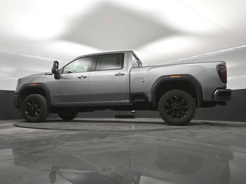 New 2026 GMC Sierra 2500 AT4 AWD/4WD image 38