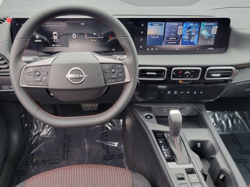 New 2026 Nissan Sentra SR w/ Floor Mat Package image 5