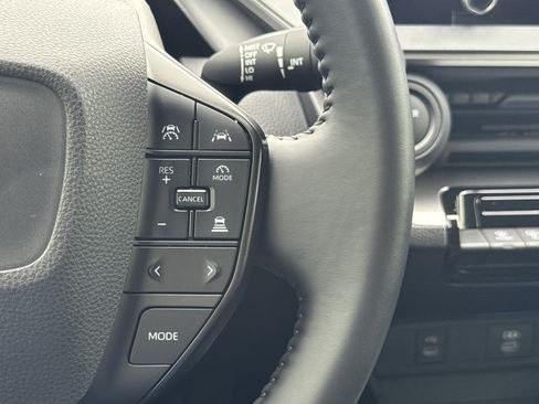 Used 2023 Toyota Prius LE image 15