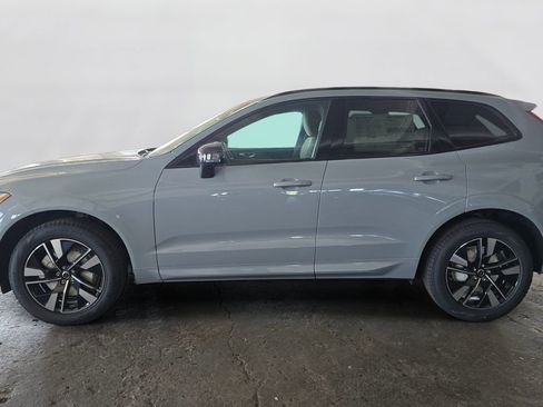 New 2026 Volvo XC60 B5 Core w/ Climate Package AWD/4WD image 8