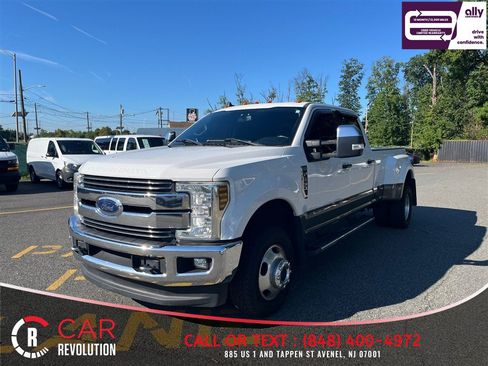 Used 2019 Ford F350 Lariat w/ Chrome Package AWD/4WD image 4