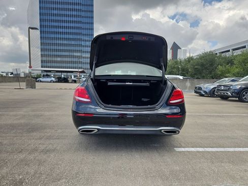 Used 2018 Mercedes-Benz E 300 image 6