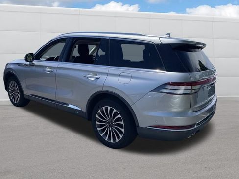 Used 2020 Lincoln Aviator Reserve w/ Equipment Group 201A AWD/4WD image 3