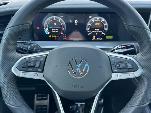 New 2026 Volkswagen Tiguan SE R-Line image 22