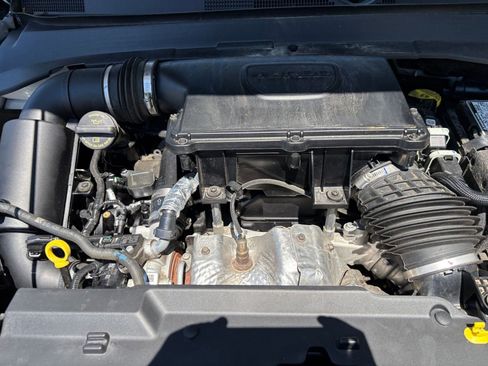 Used 2025 Jeep Compass Trailhawk AWD/4WD image 32