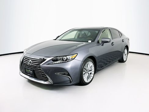 Used 2016 Lexus ES 350 w/ Navigation System Package FWD image 3