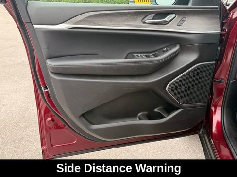 New 2026 Jeep Grand Cherokee Limited w/ Luxury Tech Group II image 27