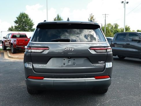 Used 2023 Jeep Grand Cherokee L Limited w/ Luxury Tech Group II AWD/4WD image 7