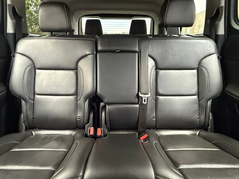 Used 2023 GMC Acadia SLT image 41