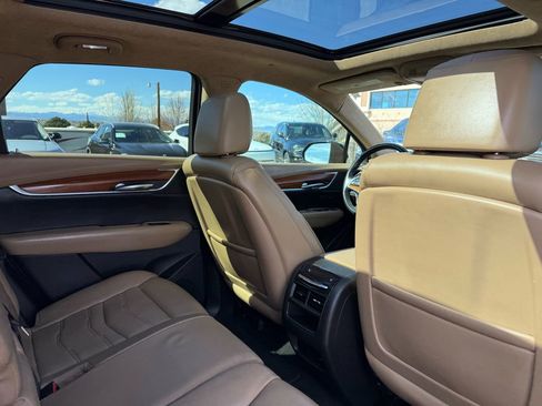 Used 2017 Cadillac XT5 Platinum AWD/4WD image 20