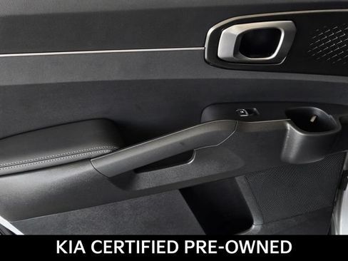 Certified 2025 Kia Sorento EX w/ EX Panoramic Sunroof Package AWD/4WD image 13