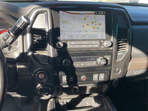 Used 2020 Nissan Titan PRO-4X w/ Pro-4x Convenience Package image 9