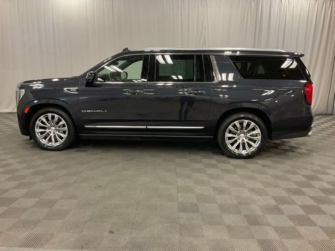 Used 2024 GMC Yukon XL Denali w/ Denali Reserve Package AWD/4WD image 14